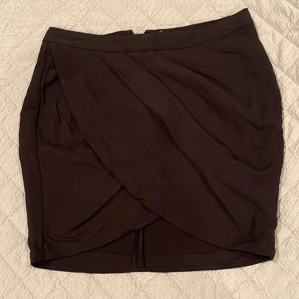 Abbeline black mini skirt- size medium